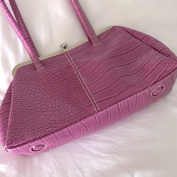 VINTAGE “NINE WEST” LAVENDER CROC LEATHER SHOULDER BAG! 1990’s ERA! EUC! - Picture 2 of 8